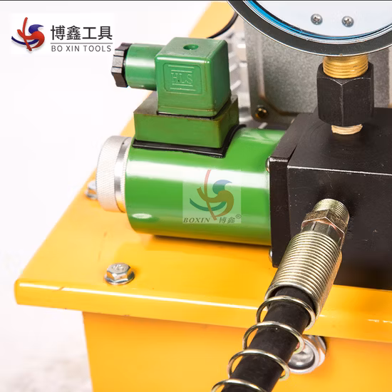 Máquina de processamento de barramento hidráulico com ferramenta de dobra e perfuração portátil